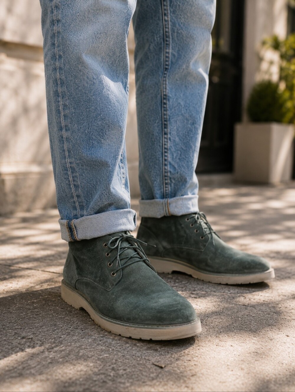 UGG Moreau Men's Boots Size 9